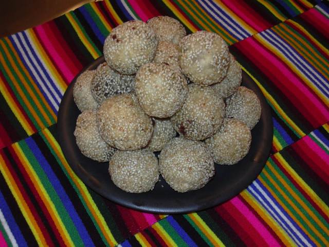 Frittierte Sesamb�llchen